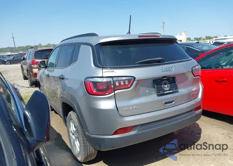 2018 Jeep Compass Sport 4X4 z USA, uszkodzony, nr VIN 3C4NJDABXJT189836